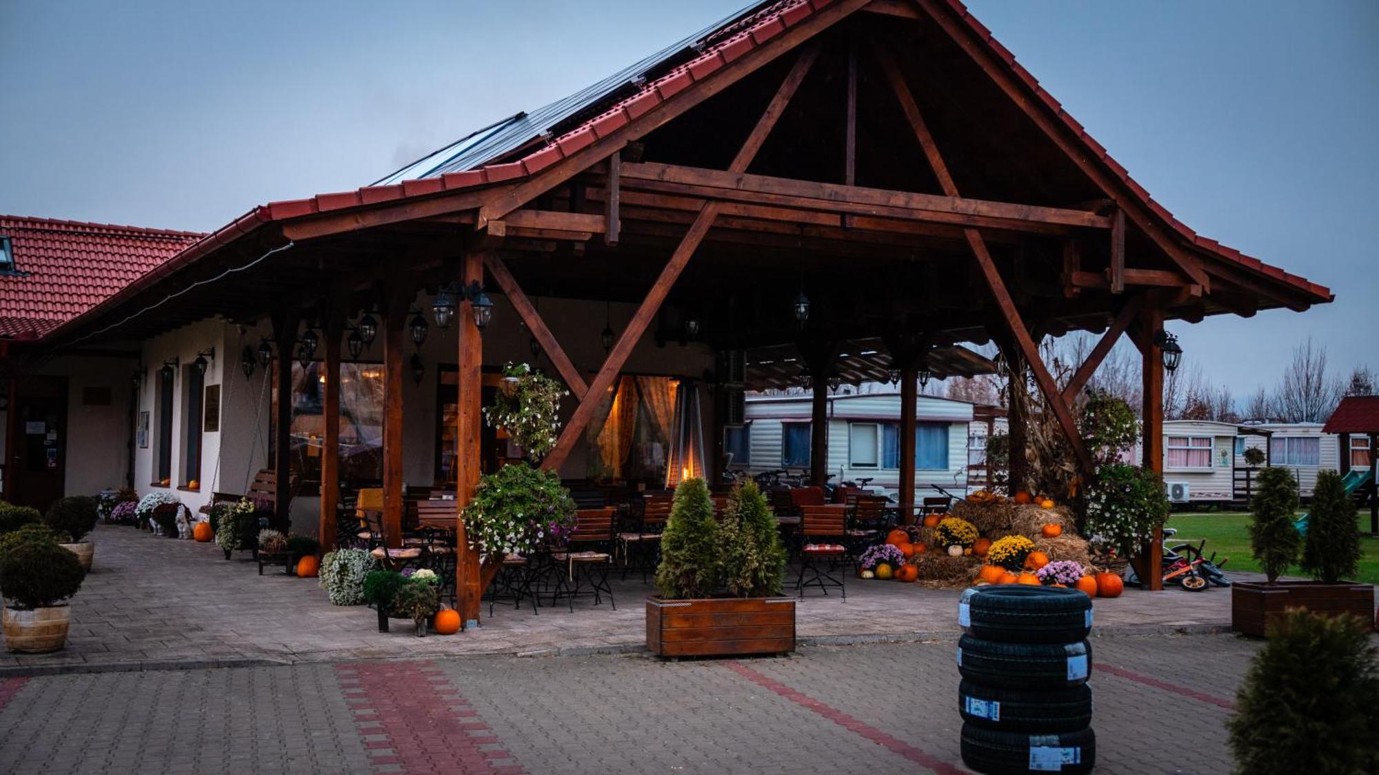 סובאטה Nemeth Resort מראה חיצוני תמונה